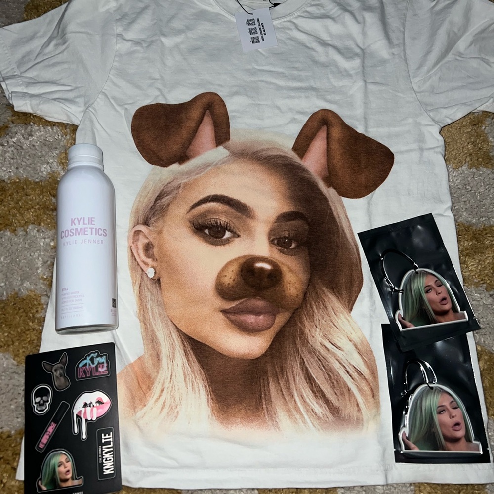 King Kylie pop up exclusive!!!